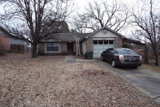 2358 Hummingbird Ln, Fayetteville, AR 72703-4108