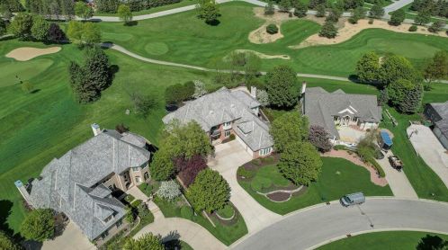 917 Evergreen Cir, Chenequa WI  53029-8636 exterior