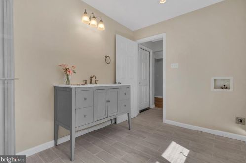 207 Piute Trl, Browns Mills NJ  08015-6125 exterior