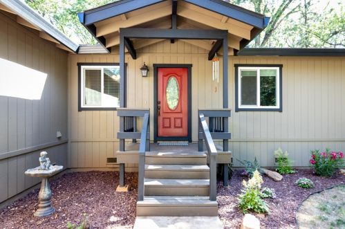 17153 Norlene Way, Grass Valley, CA 95949-7160