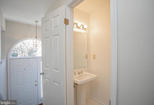 3058 Mitchell Ct, Miquon PA  19444-2046 exterior