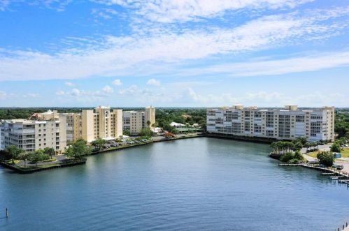 134 Starboard Ln, Merritt Island FL  32953-4786 exterior