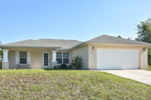3302 54th St, Lehigh Acres, FL 33971-0830