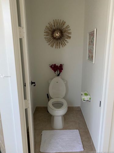 9764 34th Ct, Hialeah FL  33018-1880 exterior