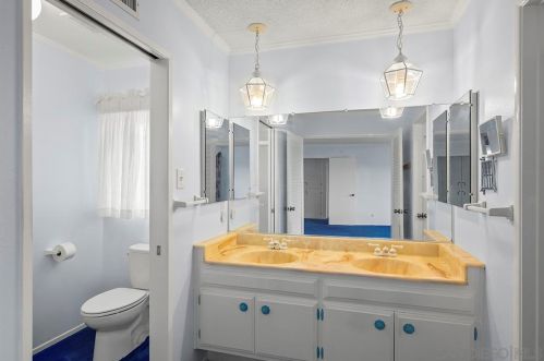 6675 Edmonton Ave, San Diego CA 92122-2518 exterior