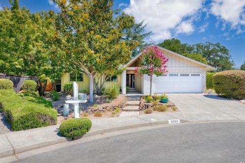 8866 Oak Trail Pl, Santa Rosa, CA 95409-6456