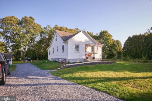 1120 Rebers Bridge Rd, Dauberville, PA 19533-9357