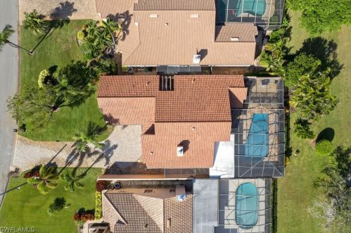 28425 Highgate Dr, Bonita Springs FL  34135-6832 exterior