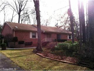 100 Wedgedale Ave, Greensboro, NC 27403-1043