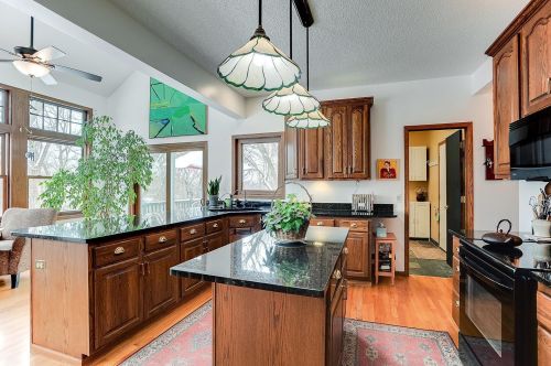 668 Crimson Leaf Trl, Saint Paul MN 55123-3045 exterior