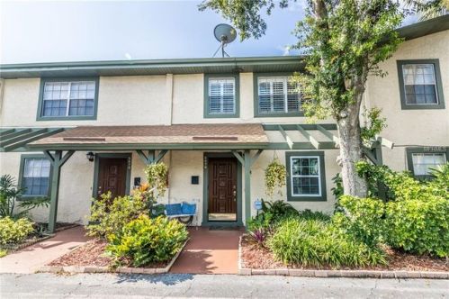5676 Royal Pine Blvd, Orlando, FL 32807-2142