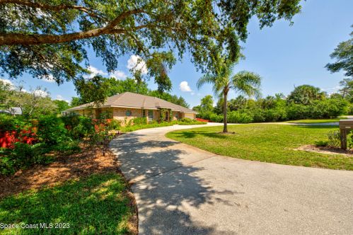 3910 Wateroak Way, Titusville FL  32796-1475 exterior