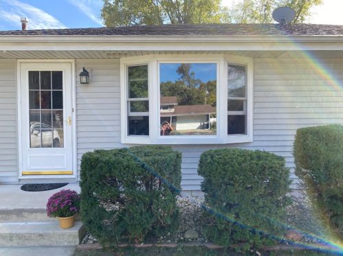 2701 Walnut Ln, Hobart, IN 46342-3839