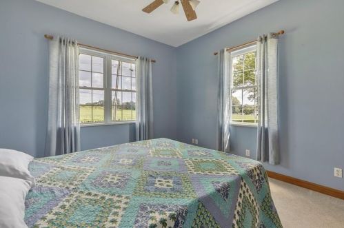 421 Pleasant Hl Rd, Hookstown PA  15050-1516 exterior