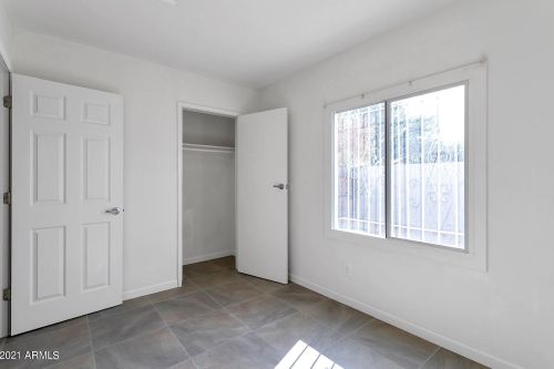 1610 38th Ave, Phoenix AZ  85009-2240 exterior