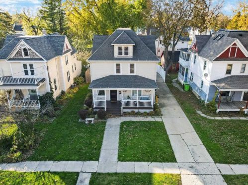 410 Beaver St, Beaver Dam WI  53916-1622 exterior