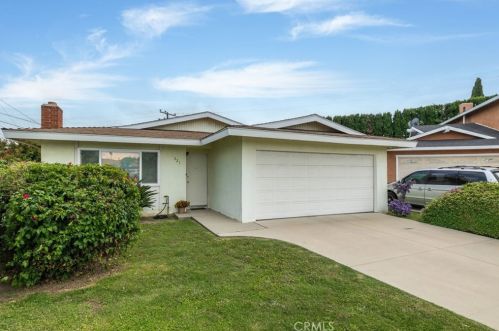 221 212th St, Long Beach, CA 90745-1505