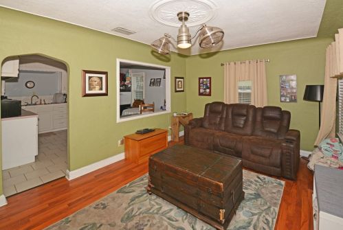 2439 8th Ave, Saint Petersburg, FL 33712-2003