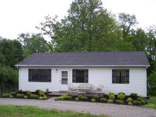 137 Terry Ave, Cookeville, TN 38501-2852