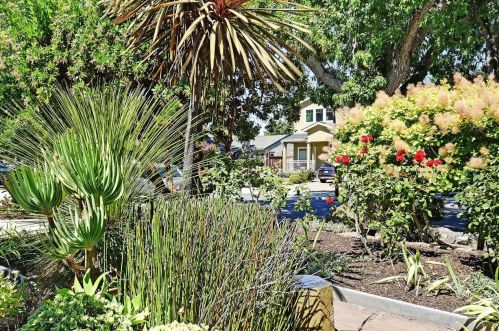 1725 Hampton Ave, Redwood City CA  94061-2608 exterior