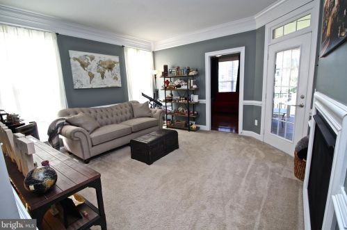16143 Woodley Hills Rd, Haymarket VA  20169-4941 exterior