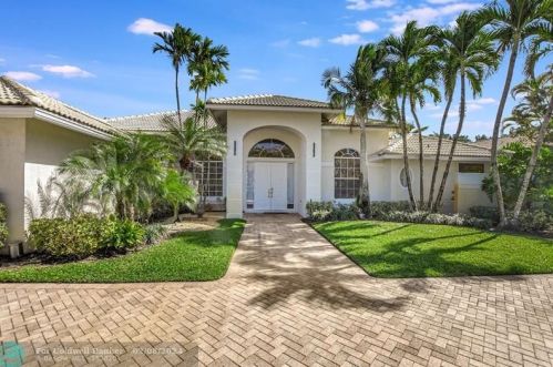 10595 Stonebridge Blvd, Boca Raton FL  33498-2002 exterior