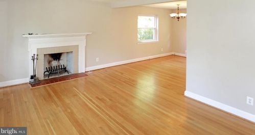 7313 Camp Alger Ave, Falls Church VA  22042-3711 exterior