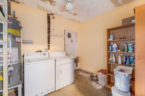 4220 Clairemont Dr, San Diego CA 92117-5536 exterior