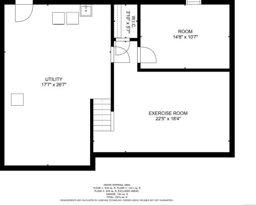 12 Grover Ln, Elwood NY  11731-3015 exterior