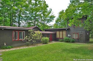 12 Studio Ln, Woodstock, NY 12498-1255