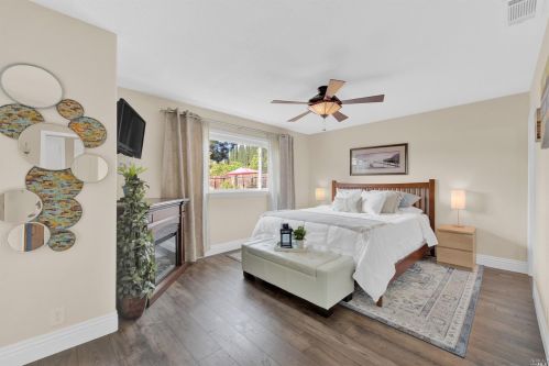 1000 Woodridge Dr, Vacaville CA  95687-6440 exterior