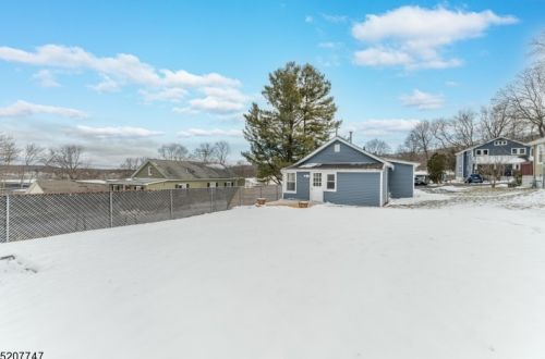 18 Outlook Ave, Mount Olive NJ  07828-2919 exterior
