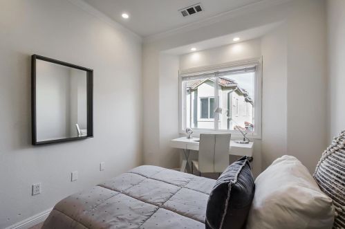 876 Winchester Blvd, San Jose CA 95128-3762 exterior