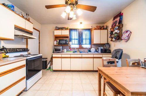 107 Birdsey Ave, Middletown CT  06457-4302 exterior