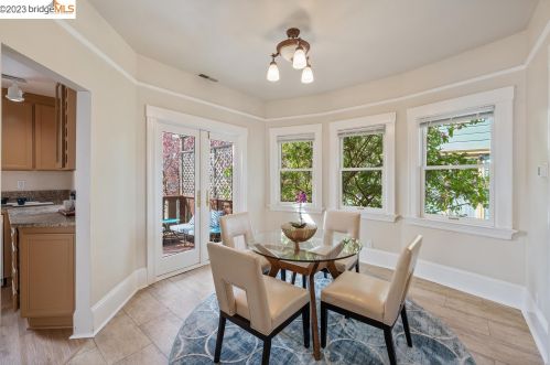 2122 Sacramento St, Berkeley CA  94702-1905 exterior