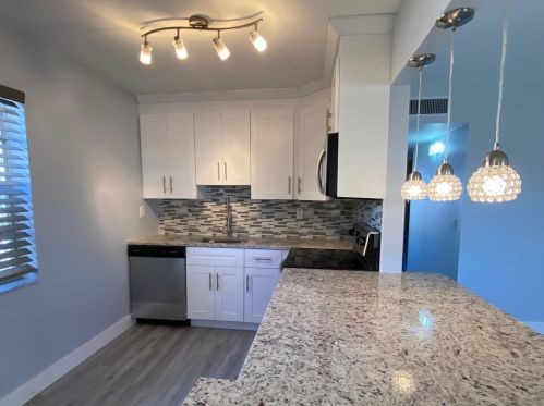 428 Saxony I, Delray Beach FL  33446-1023 exterior