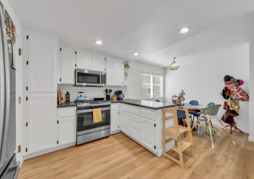 217 Fairmont Dr, Grass Valley CA  95945-9708 exterior