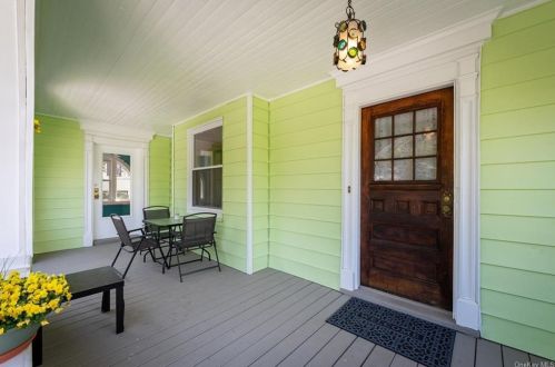 338 Seneca Ave, Mount Vernon, NY 10553-1727