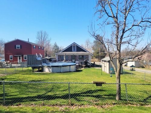 230 Madison Ave, Hopwood PA  15445-2211 exterior