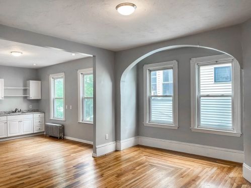 57 Cook Ave, Chelsea MA  02150-1010 exterior