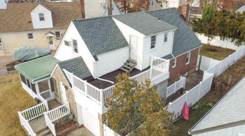 2 Cromer Rd, Floral Park, NY 11003-4825