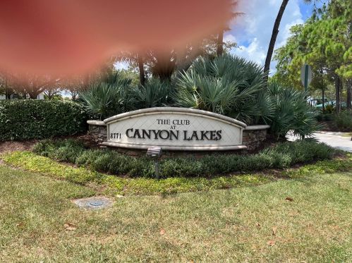 8938 Hidden Acres Dr, Boynton Beach FL  33473-4854 exterior