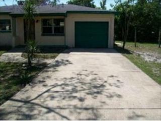 601 Carolina Ave, Cocoa, FL 32922-6754