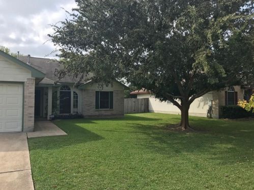 237 Keystone Loop, Uhland TX  78640-4628 exterior