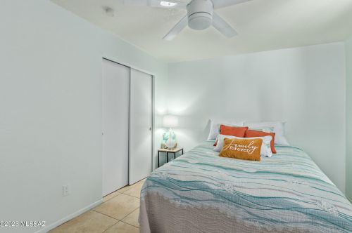 4801 Camino De La Plz, Tucson AZ  85714-3125 exterior