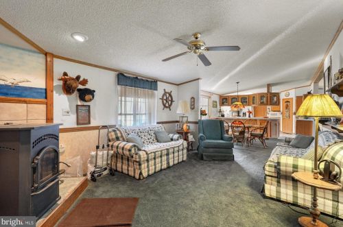1130 Fernwood Dr, Harrington DE  19952-6001 exterior