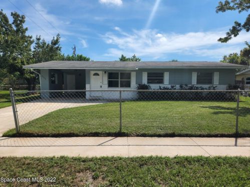 2552 Stratford Dr, Cocoa FL  32926-4318 exterior