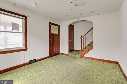 1952 U Pl, Washington, DC 20020-4606
