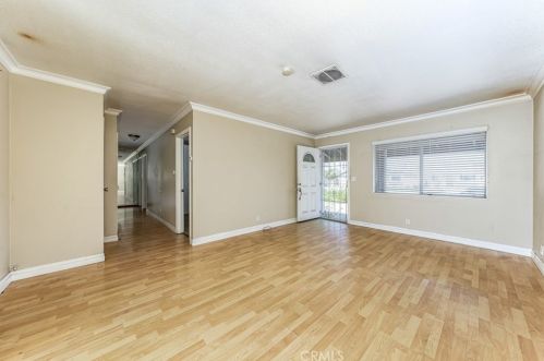 15061 Columbia Ln, Huntington Beach, CA 92647-2527