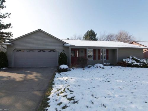 15097 Hartford Trl, Cleveland, OH 44136-8221